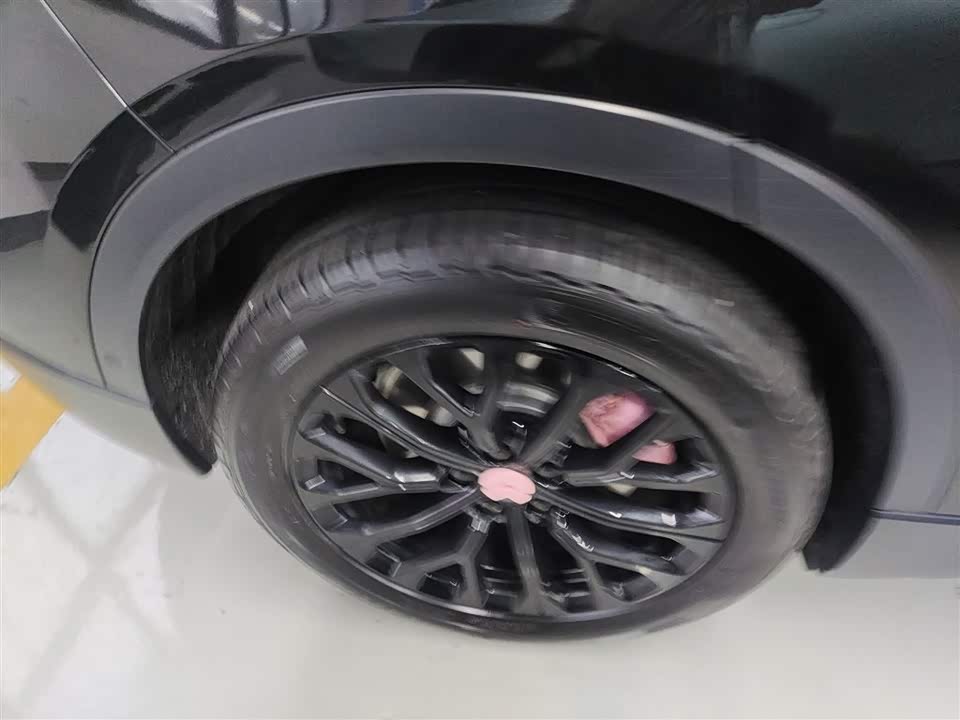 NIO ES6