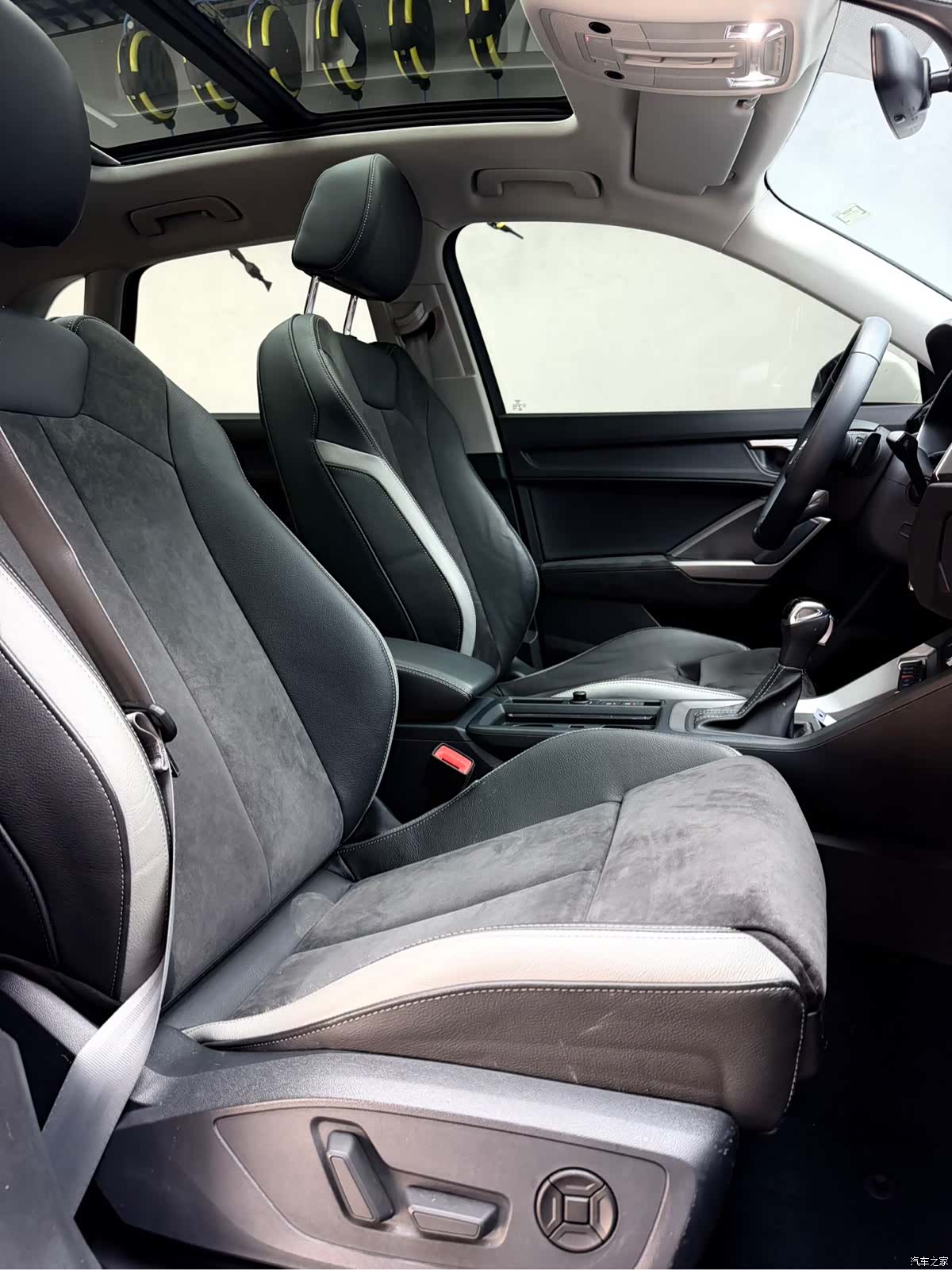 Audi Q3, 2022 12