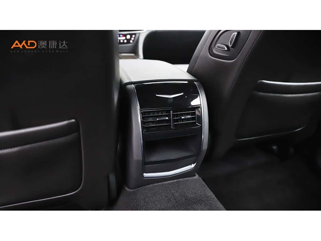 Cadillac CT6, 2023 9