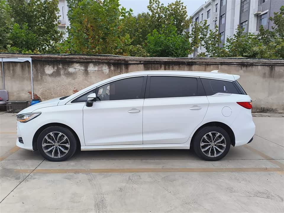BYD Song MAX