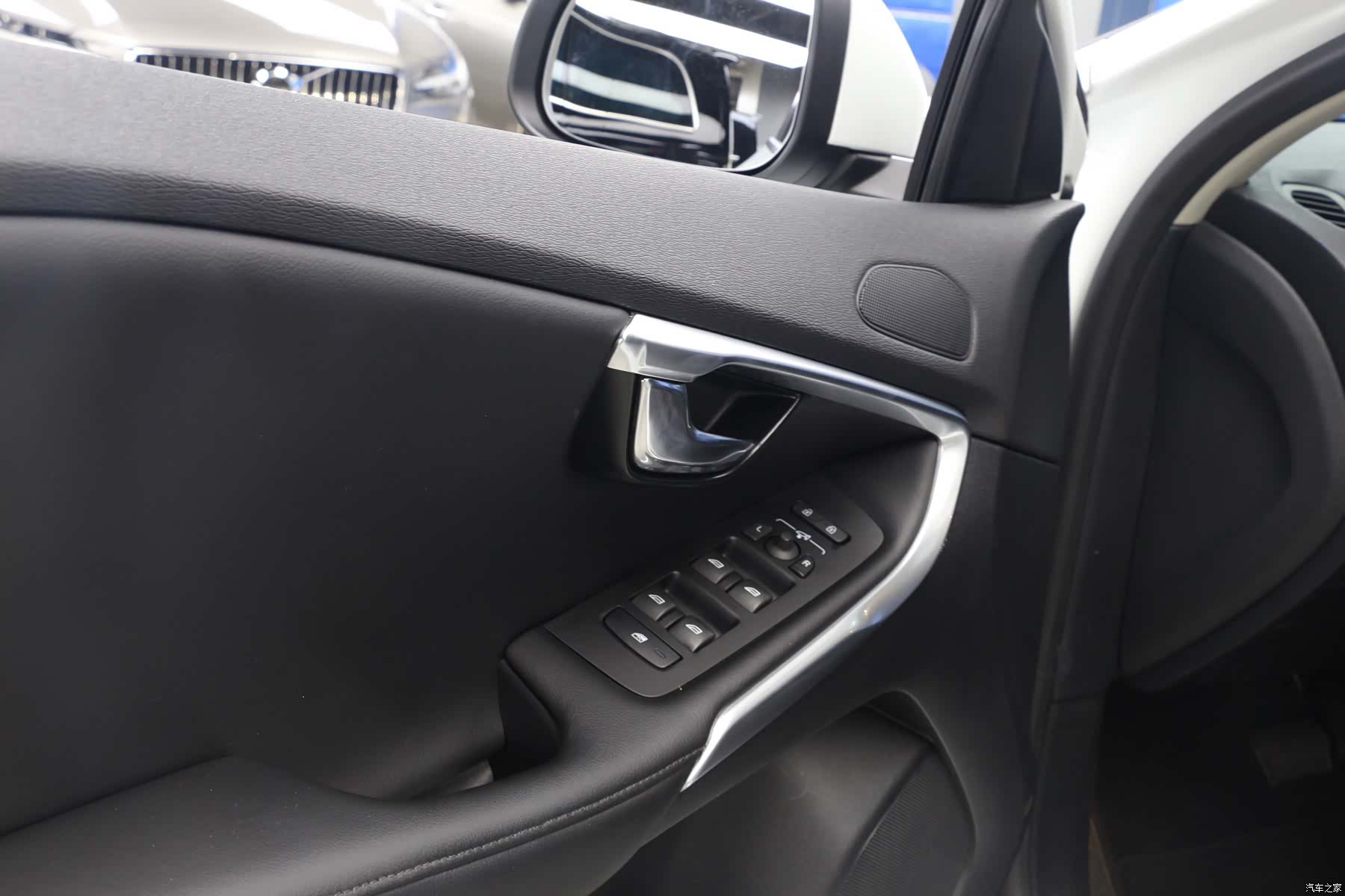 Volvo V40, 2019 10