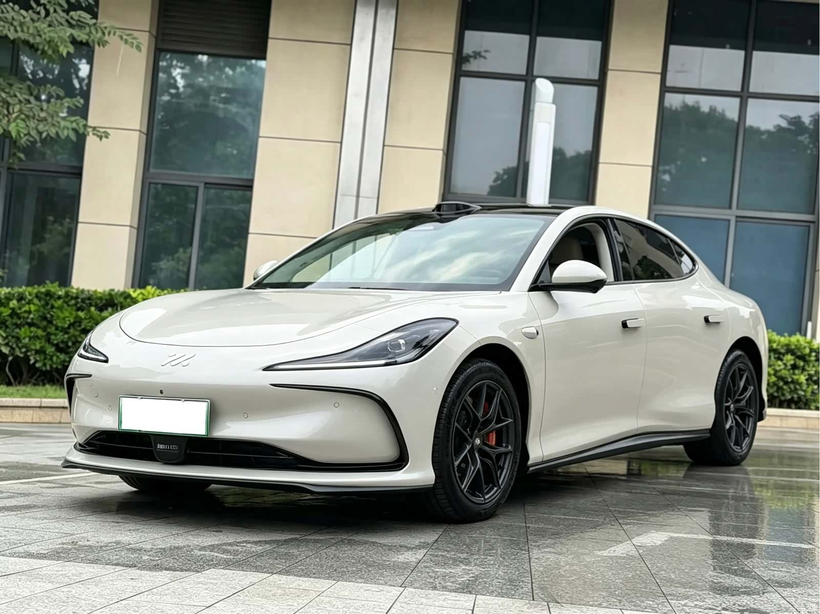 IM Motors L6, 2024 1