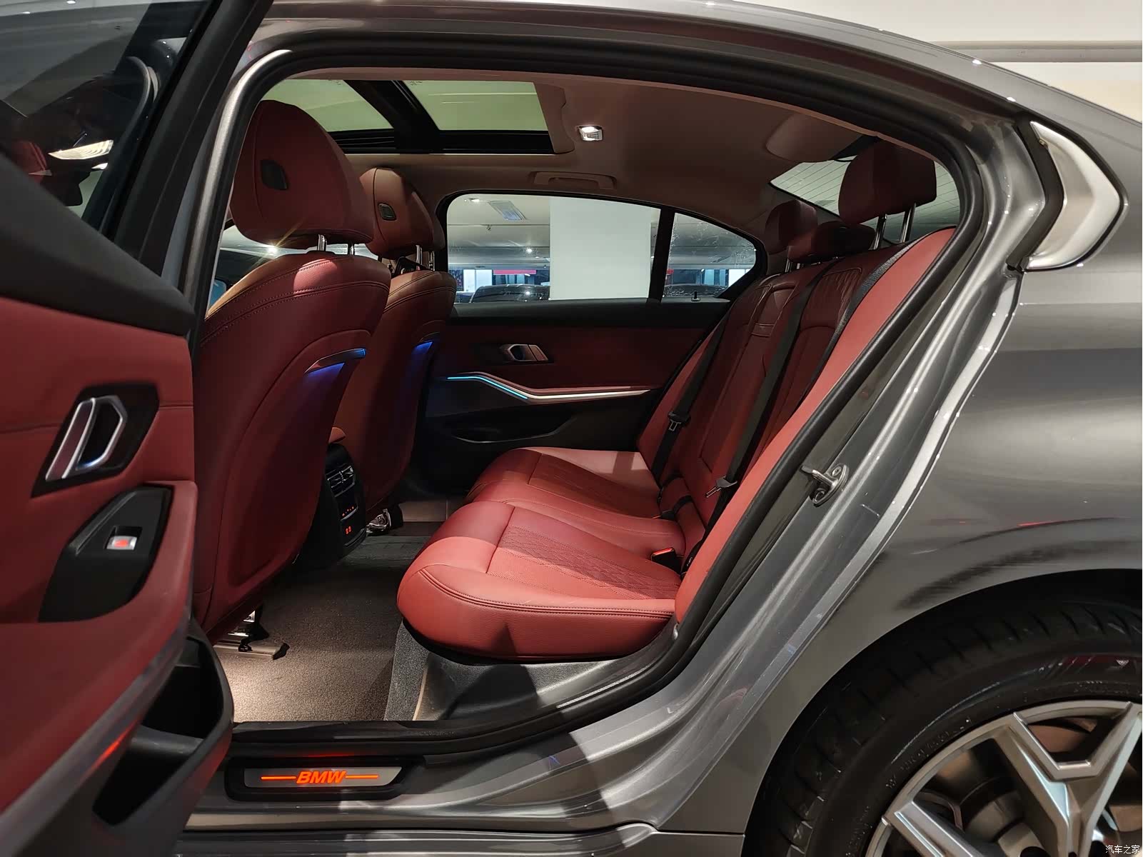 BMW i3, 2023 все фото