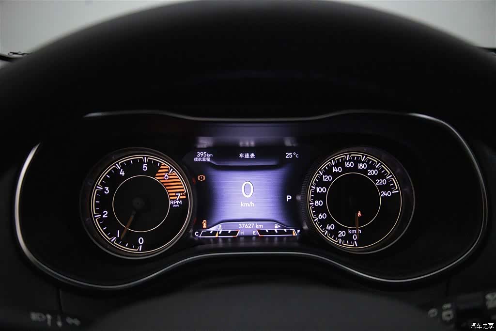 Jeep Cherokee, 2019 15