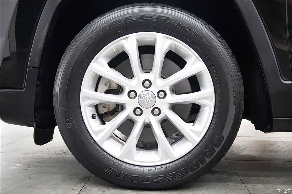 Jeep Cherokee, 2019 11