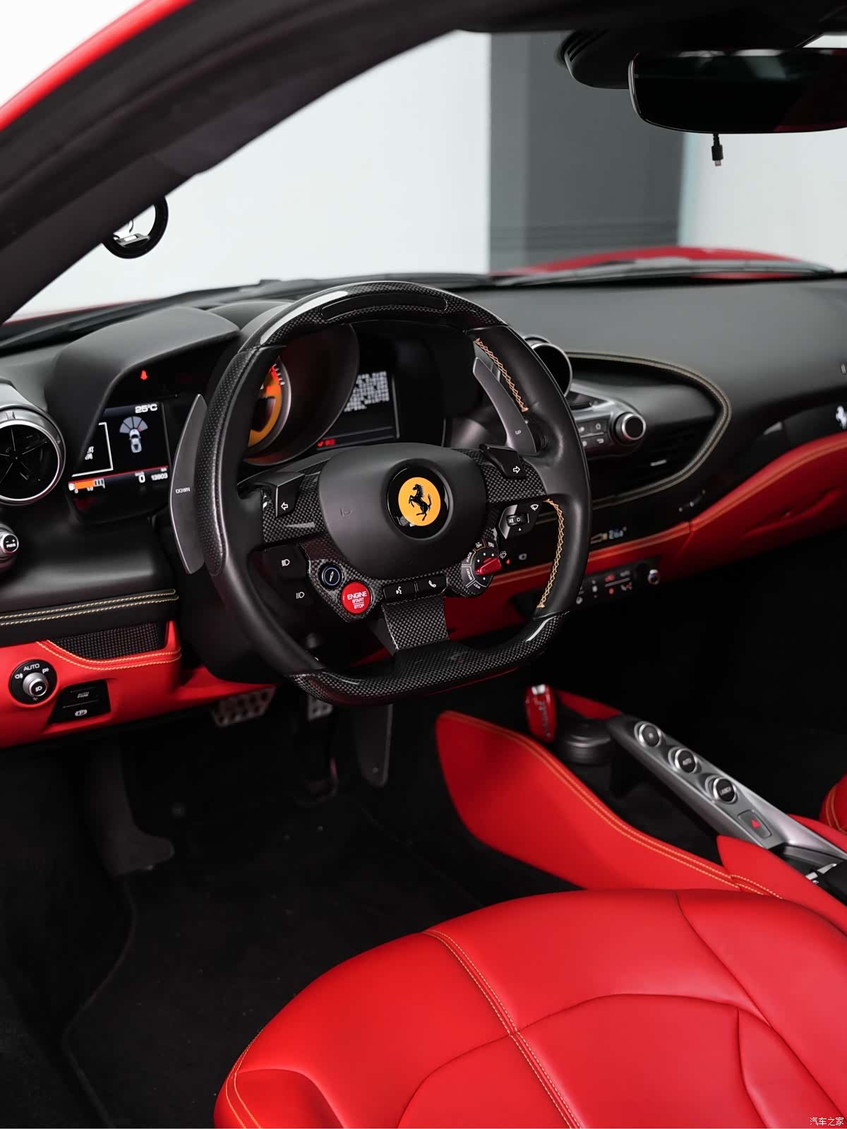 Ferrari F8, 2021 24