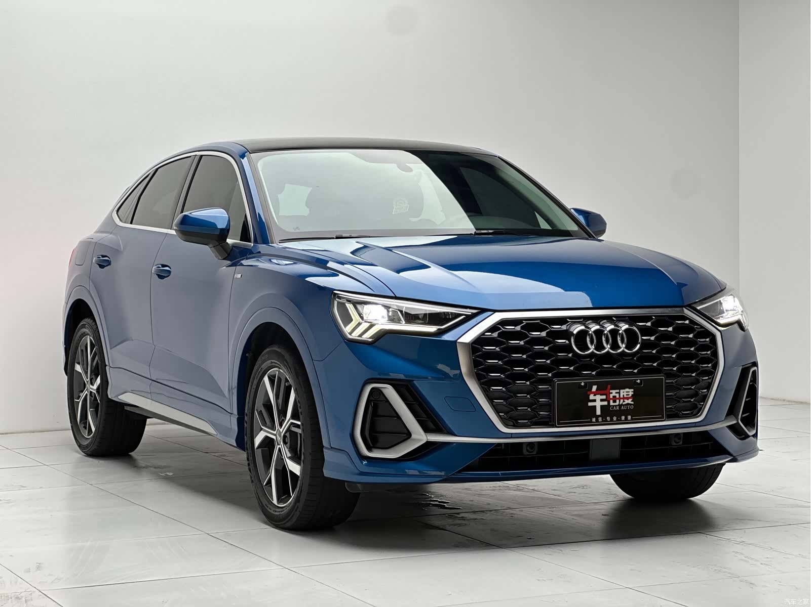 Audi Q3, 2021 3