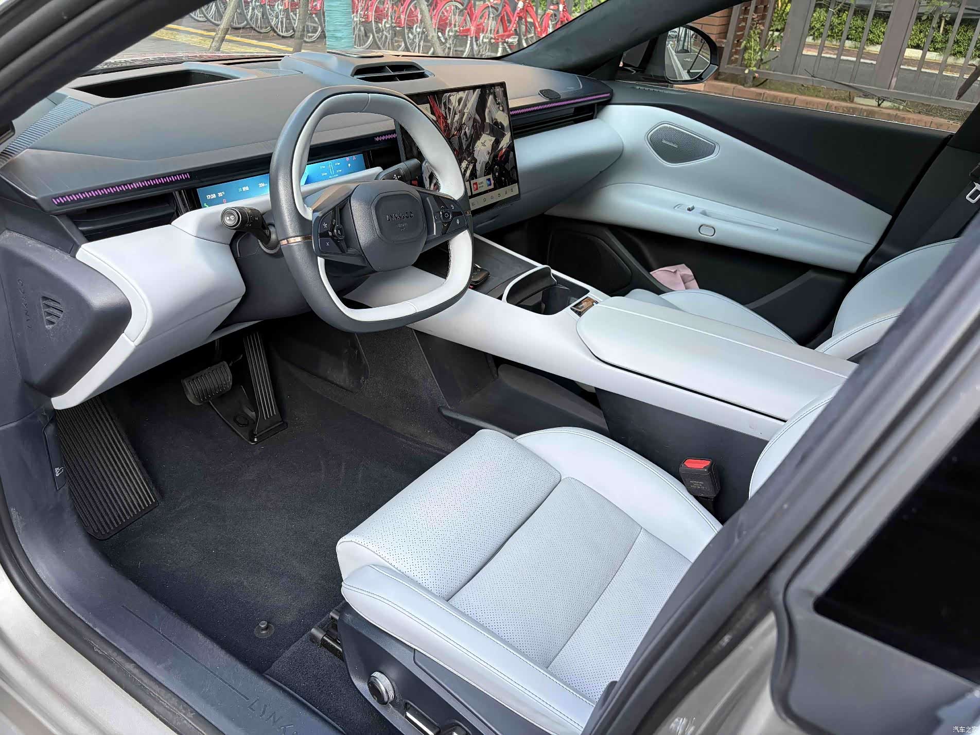 Lynk & Co Z10, 2024 7