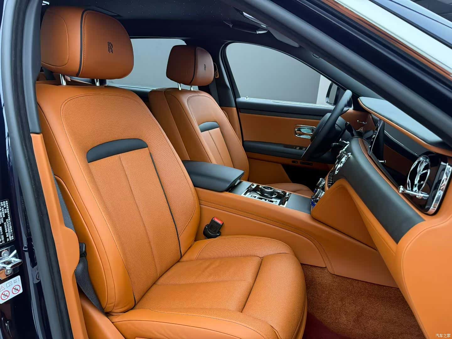Rolls-Royce Ghost, 2022 6