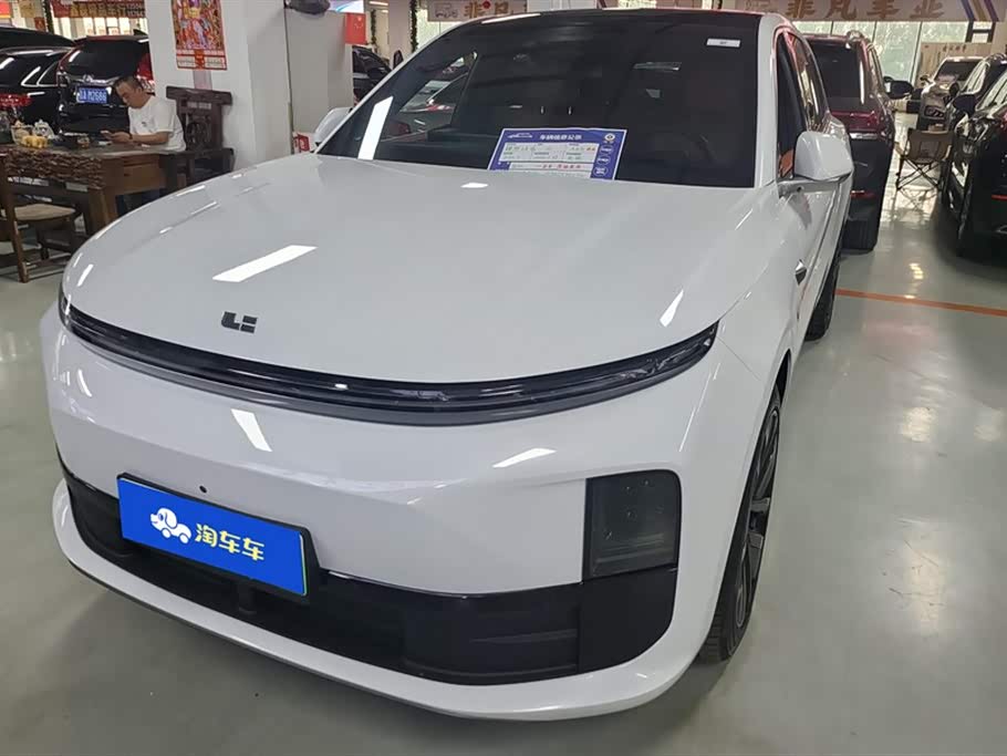 Li Auto L6