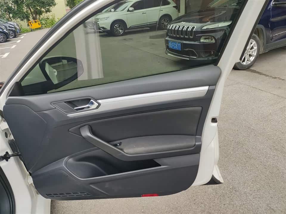 Volkswagen Lingdu
