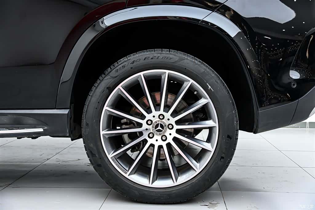 Mercedes-Benz GLE, 2023 38