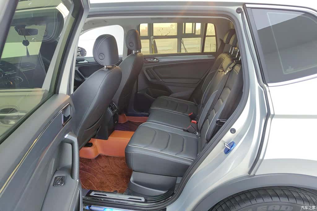 Volkswagen Tiguan L, 2021 11