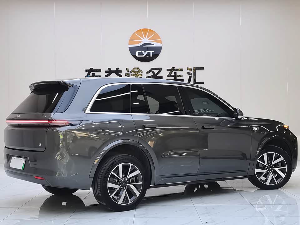 Li Auto Ideal L8
