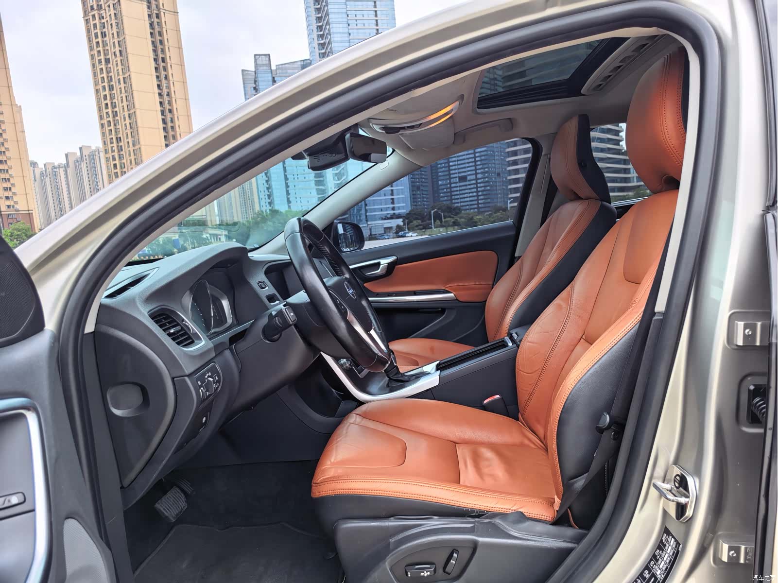 Volvo S60, 2014 7