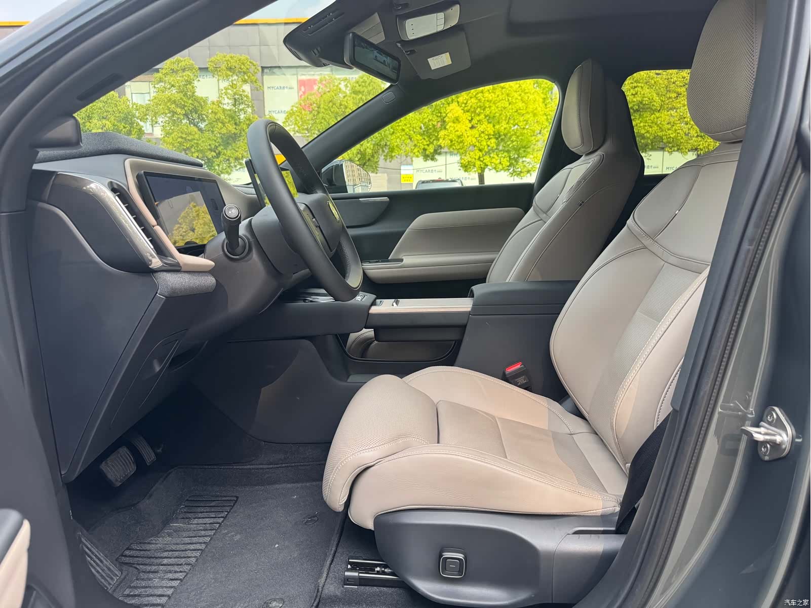 Volvo XC70, 2025 6
