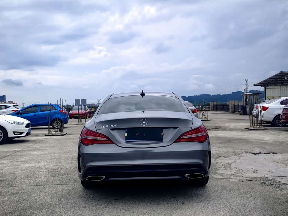 Mercedes-Benz CLA