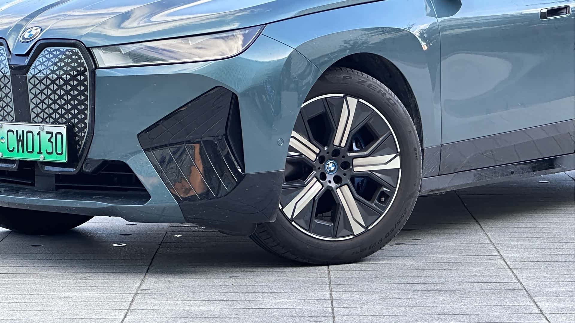 BMW iX, 2024 3