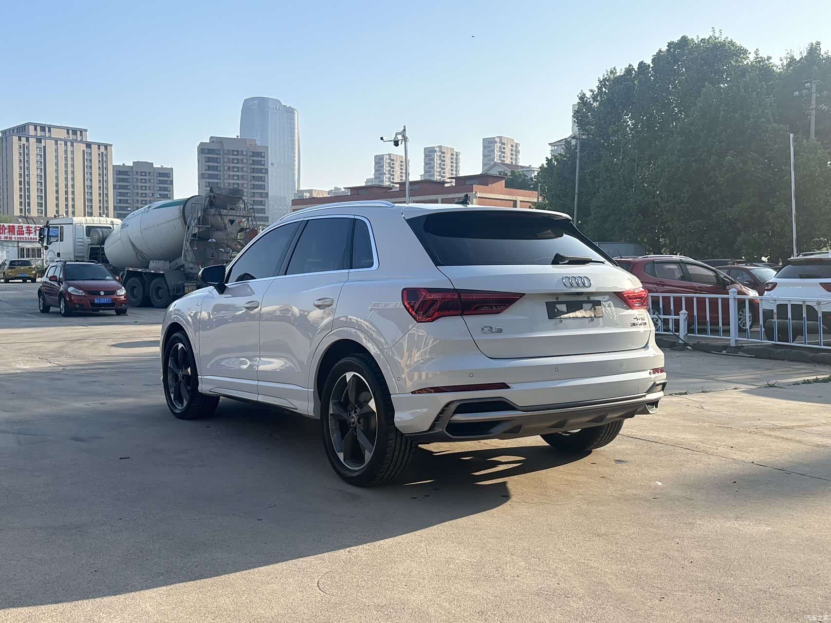 Audi Q3, 2022 3