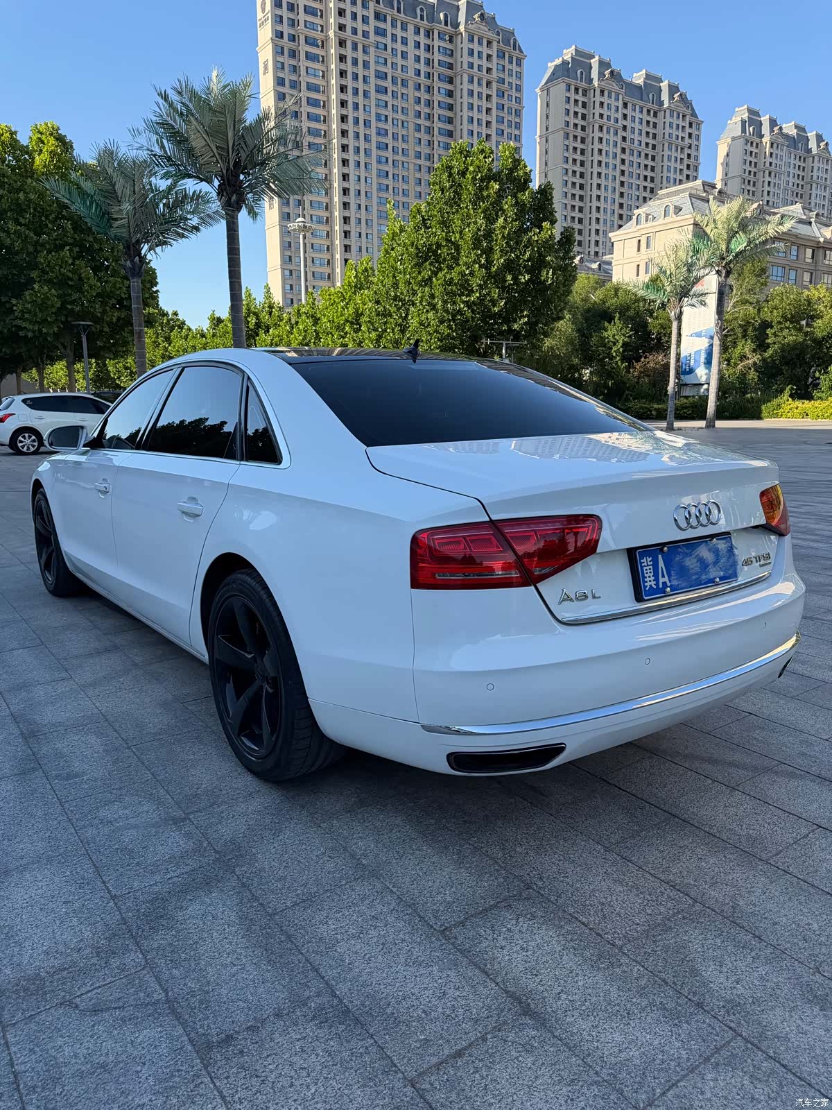 Audi A8L, 2013 4