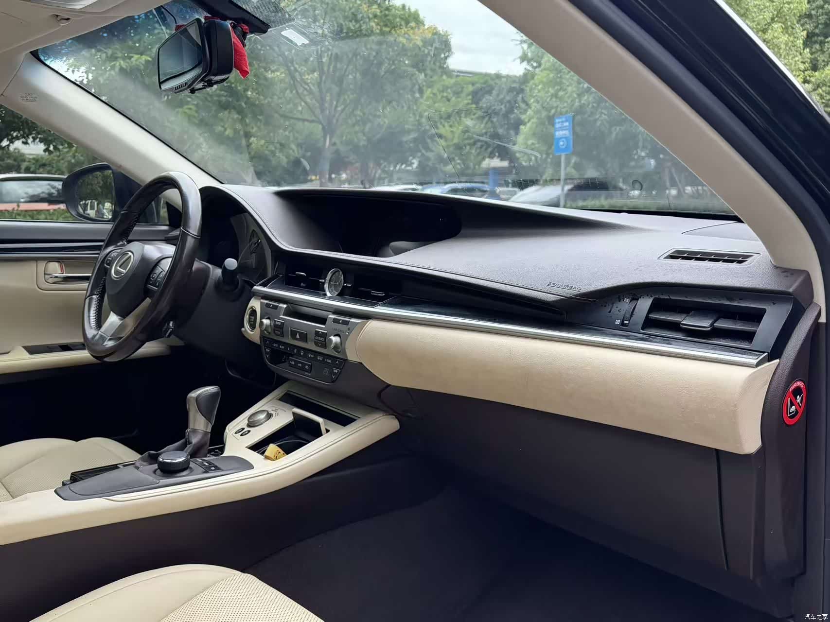 Lexus ES, 2016 14