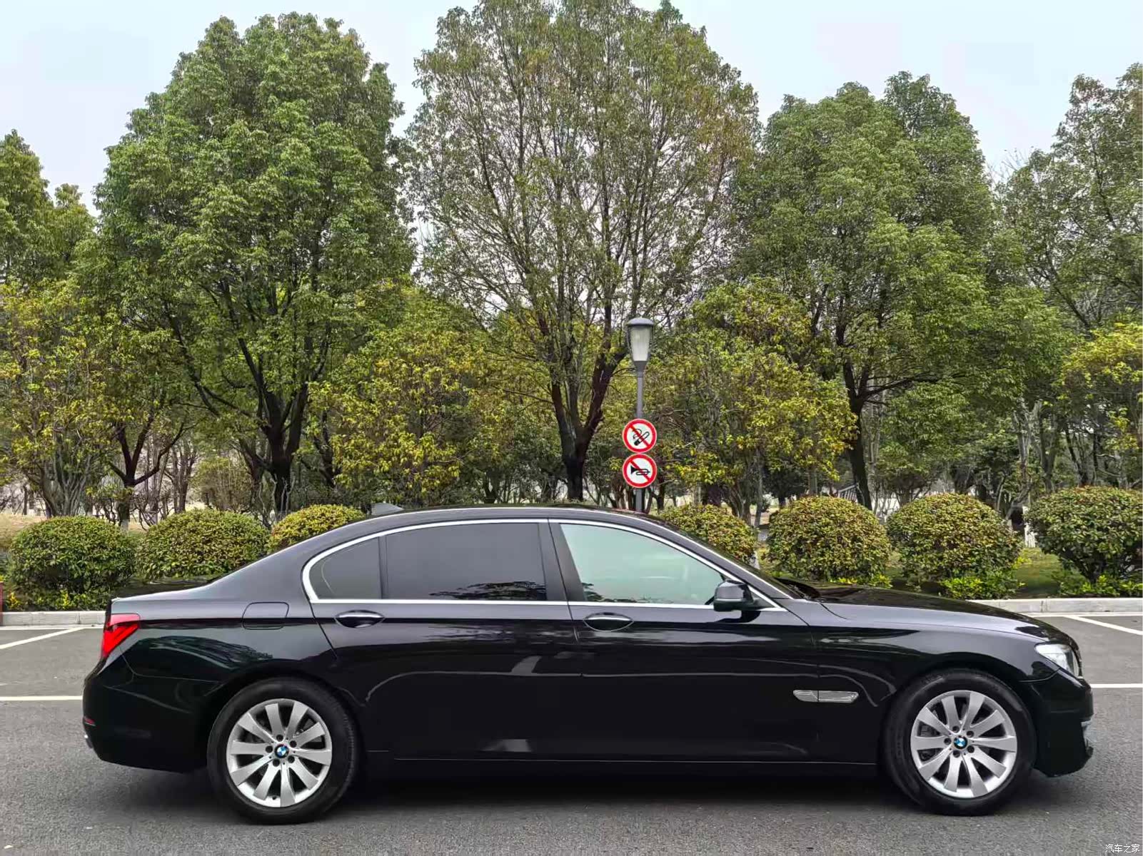BMW 7 Series, 2015 4