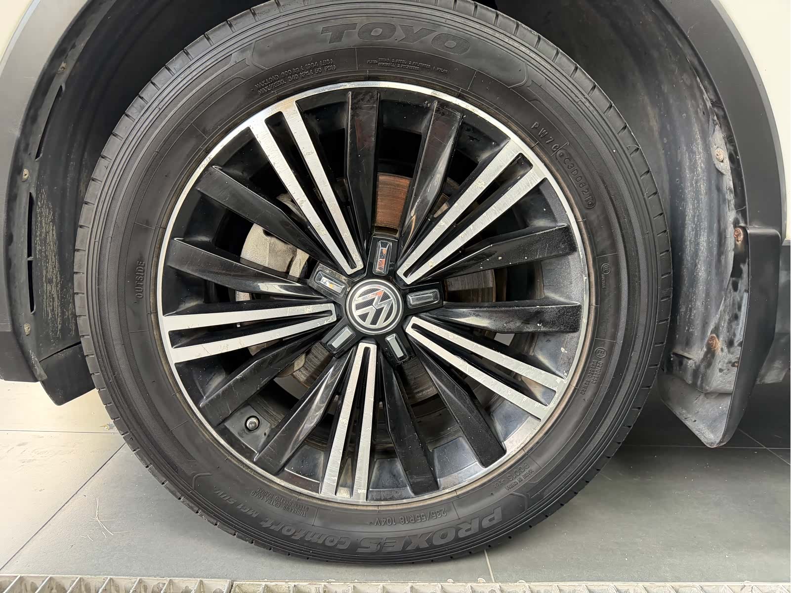 Volkswagen Tiguan L, 2017 17