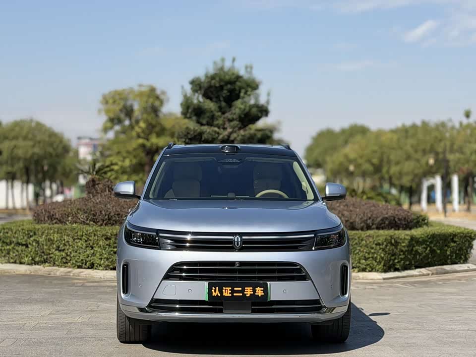 AITO Ask the world M7