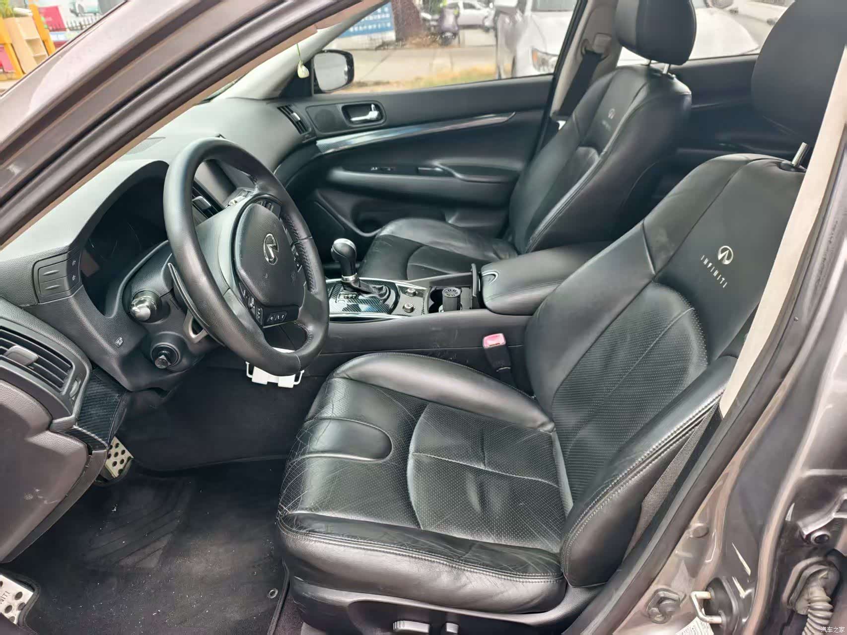 Infiniti G25, 2011 4