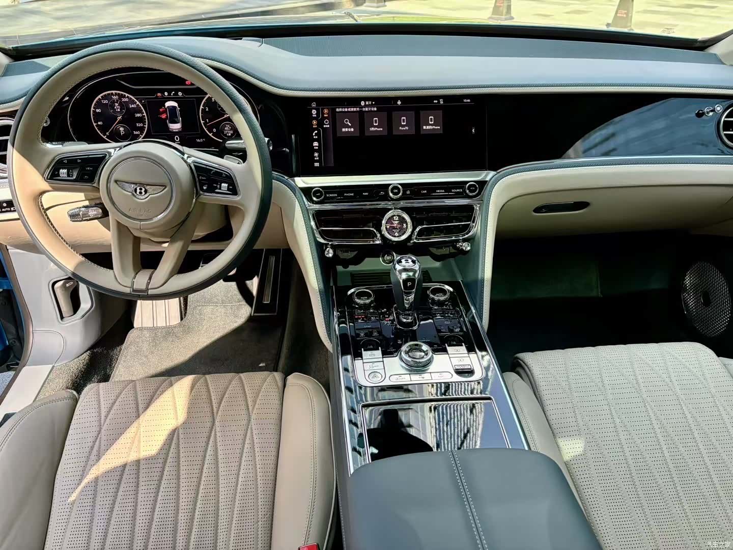Bentley Flying Spur, 2022 6