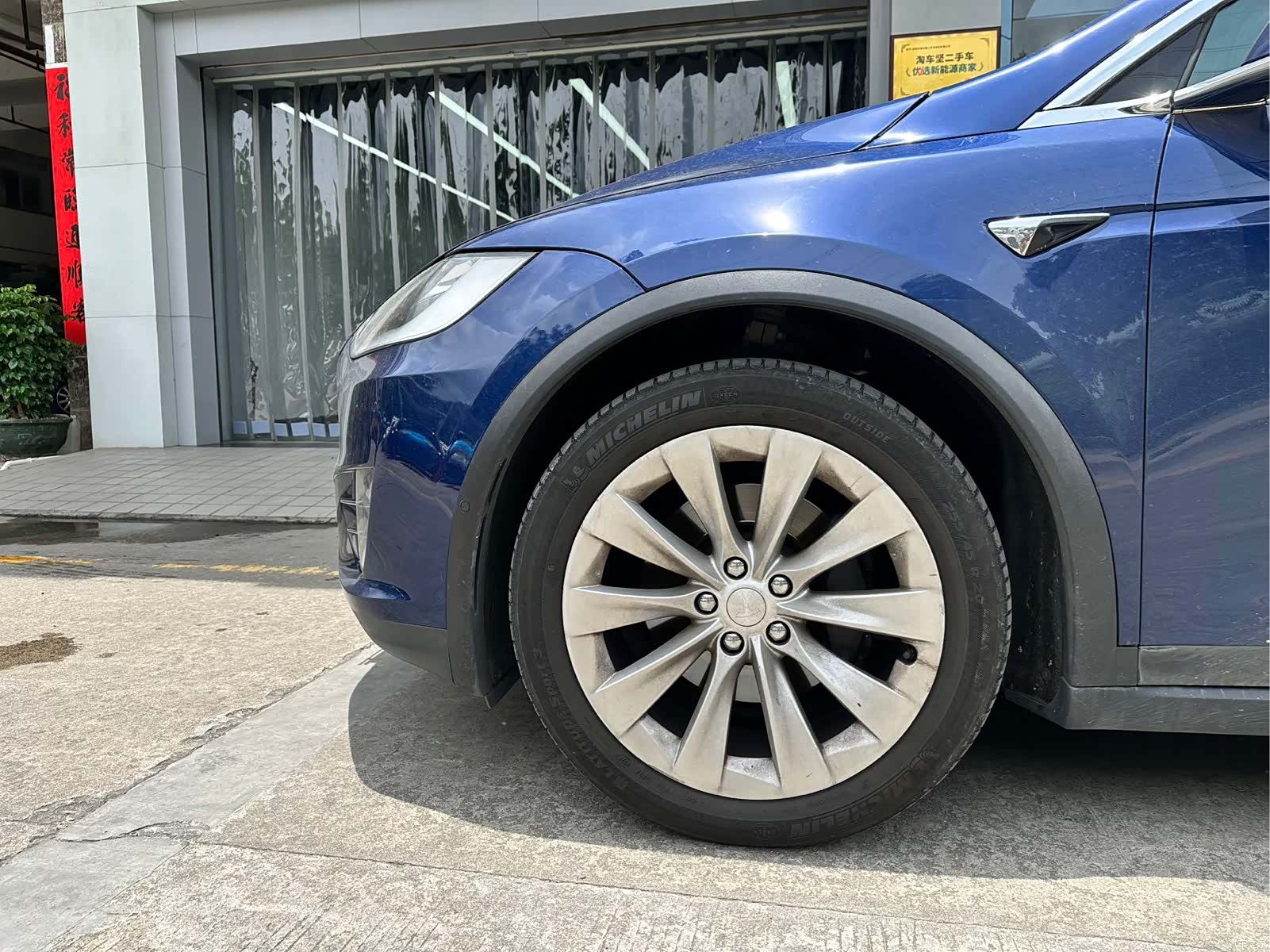 Tesla Model X, 2019 11