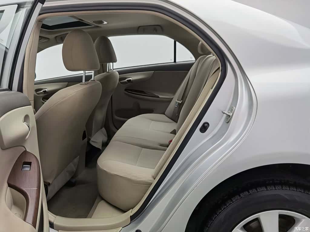 Toyota Corolla, 2010 15