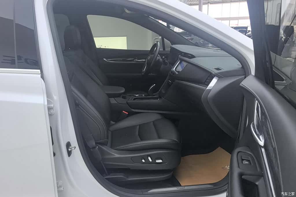 Cadillac XT5, 2021 8