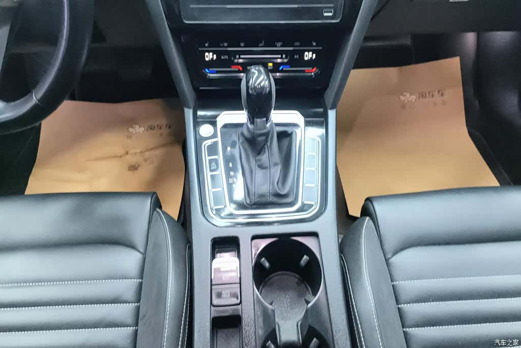 Volkswagen Magotan, 2022 16