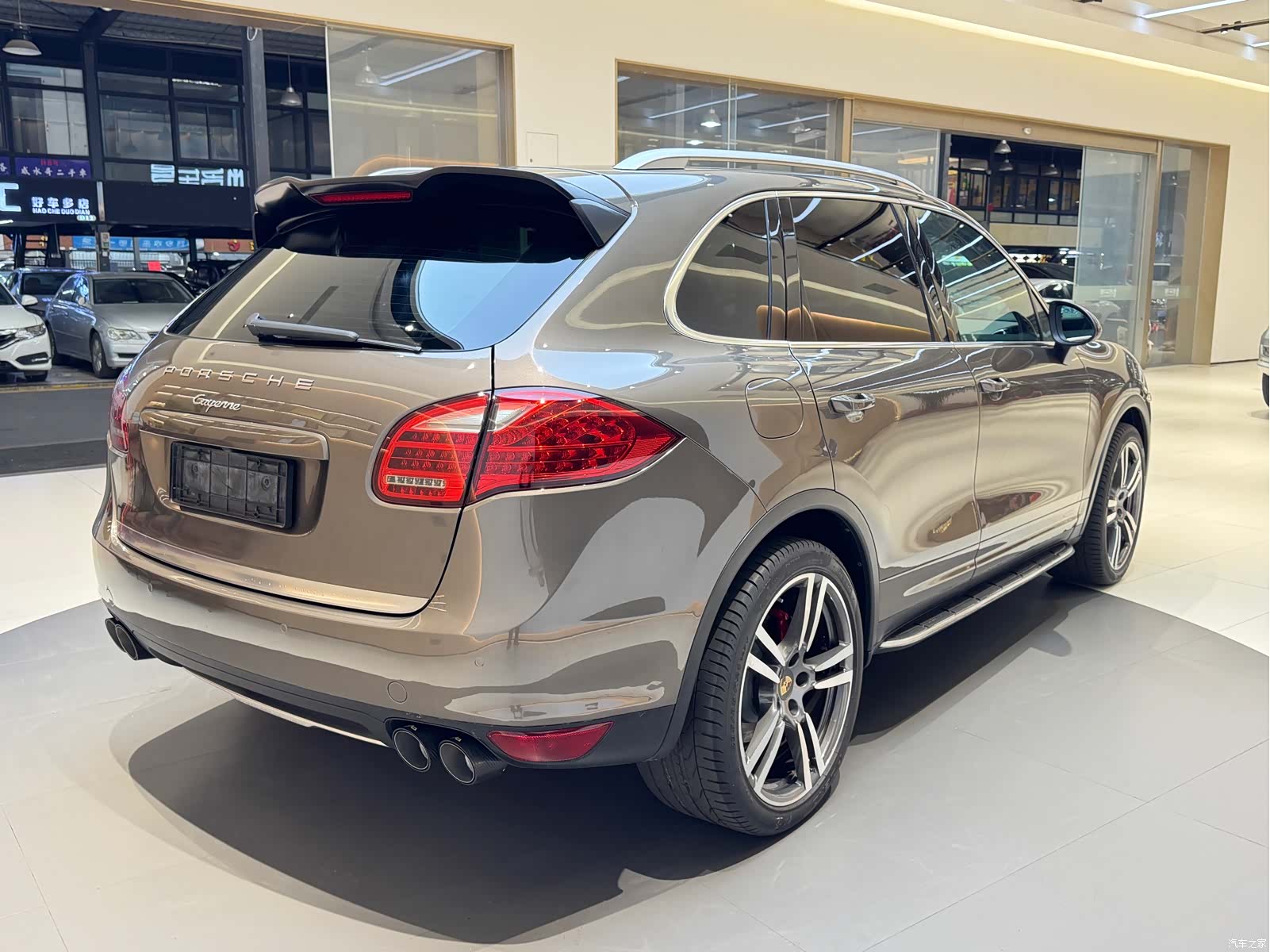 Porsche Cayenne, 2013 7