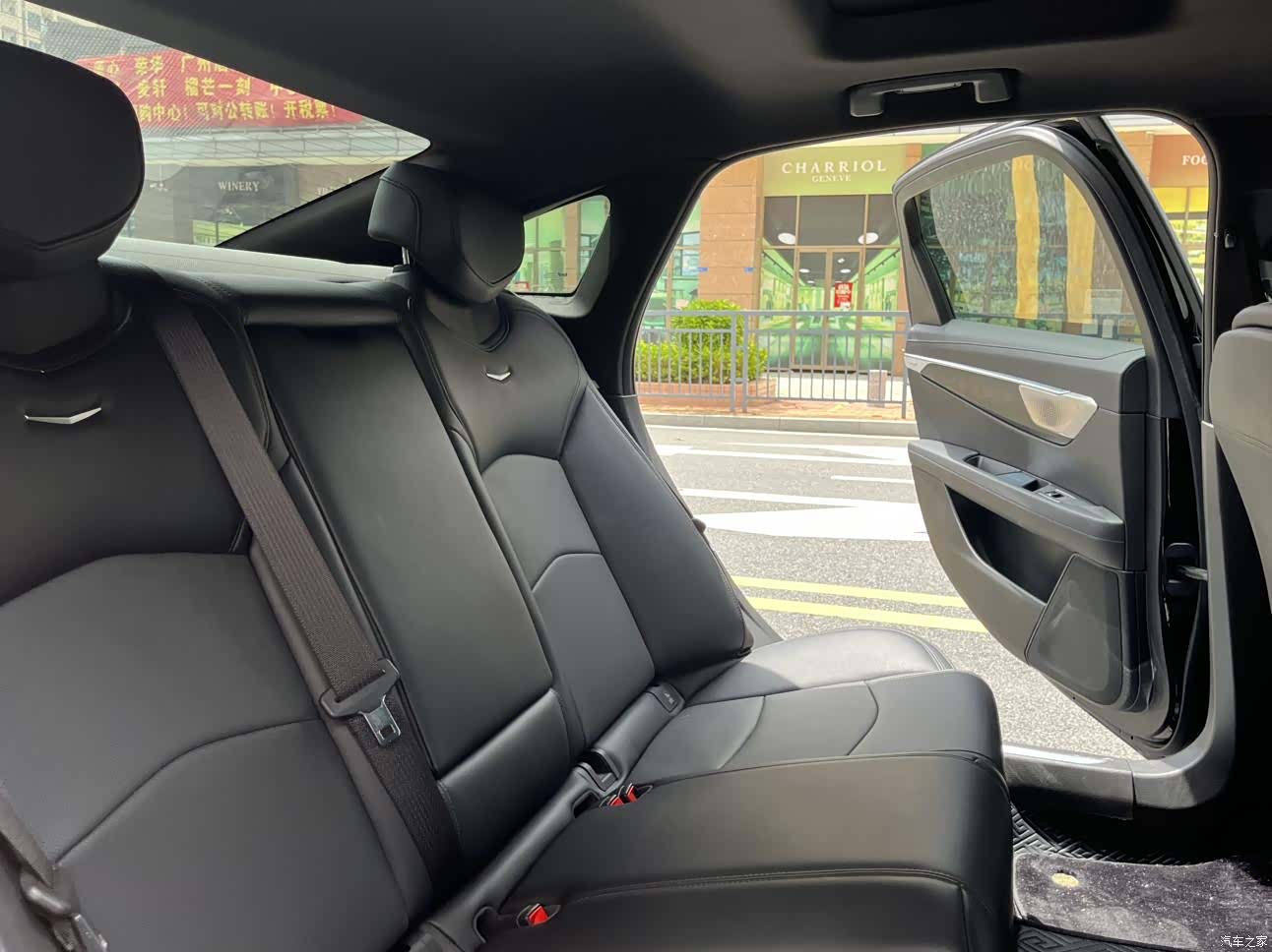 Cadillac CT6, 2023 17