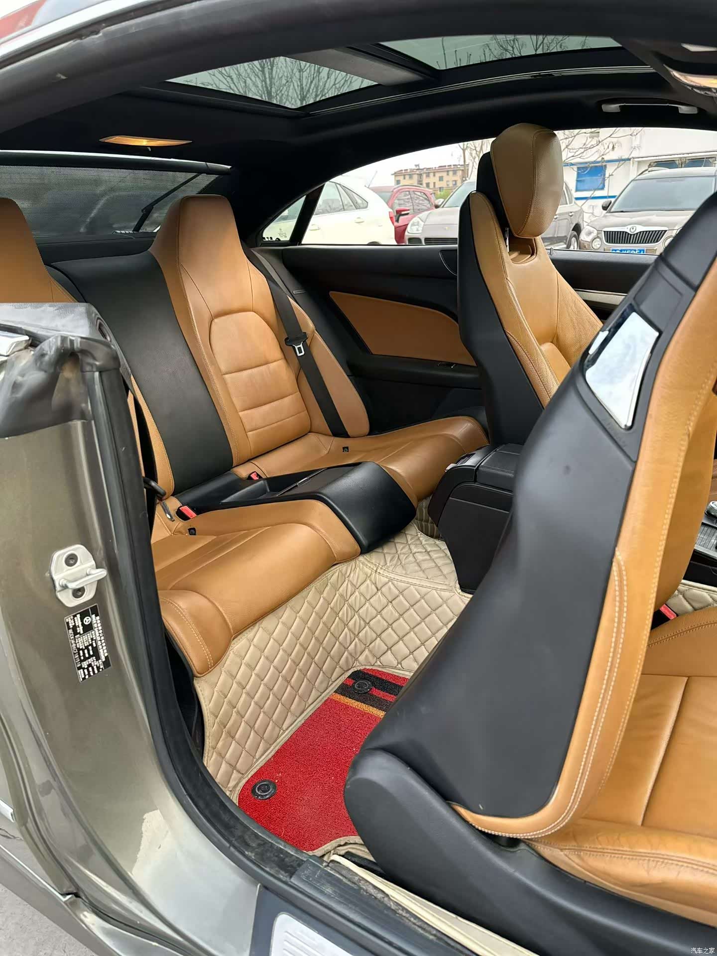 Mercedes-Benz E-Class, 2012 8