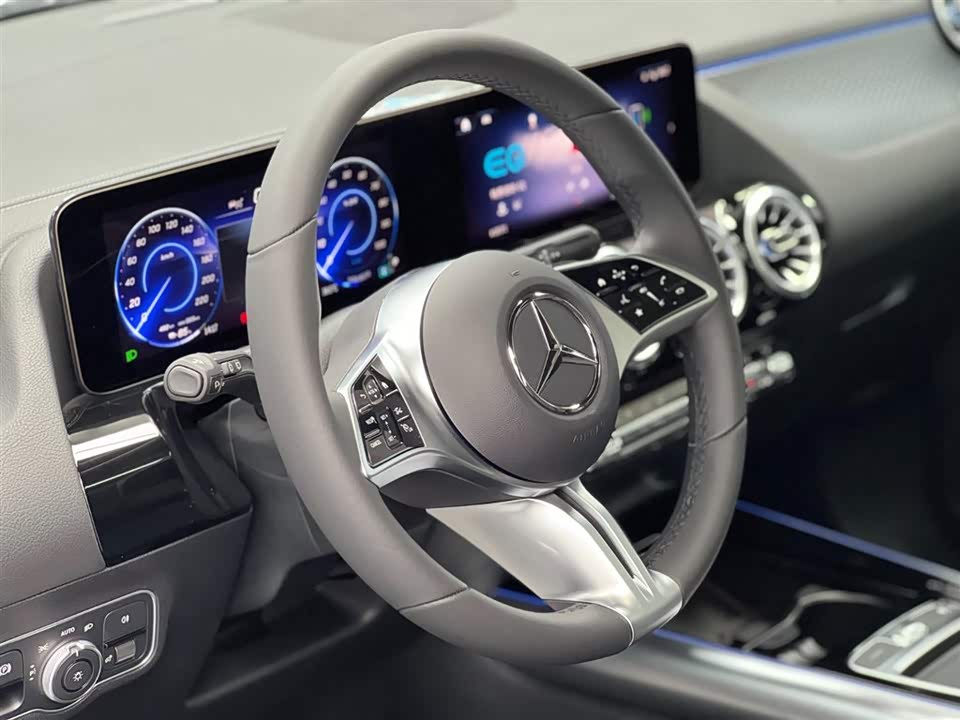 Mercedes-Benz EQA Mercedes-Benz EQA