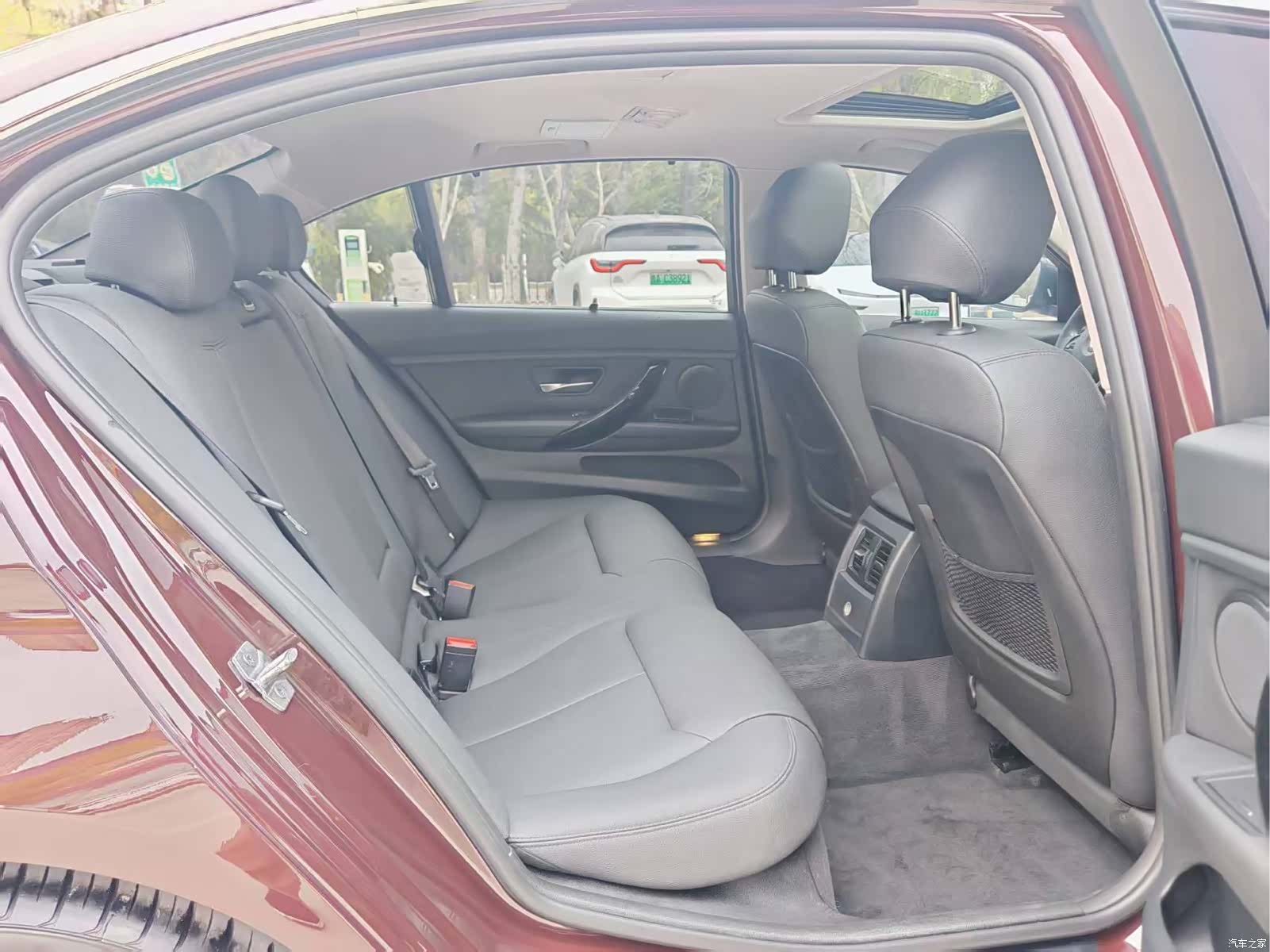 BMW 3 Series, 2017 11