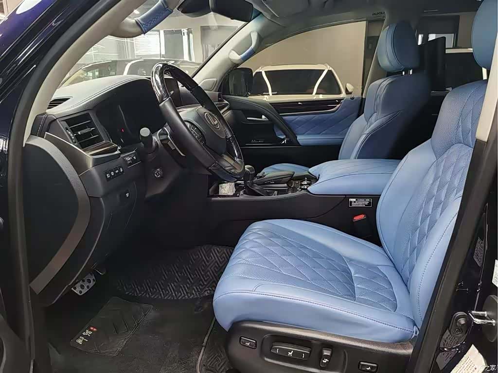 Lexus LX, 2019 8