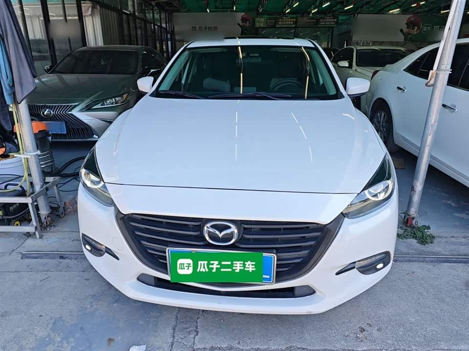 Mazda 3 Angkesaila