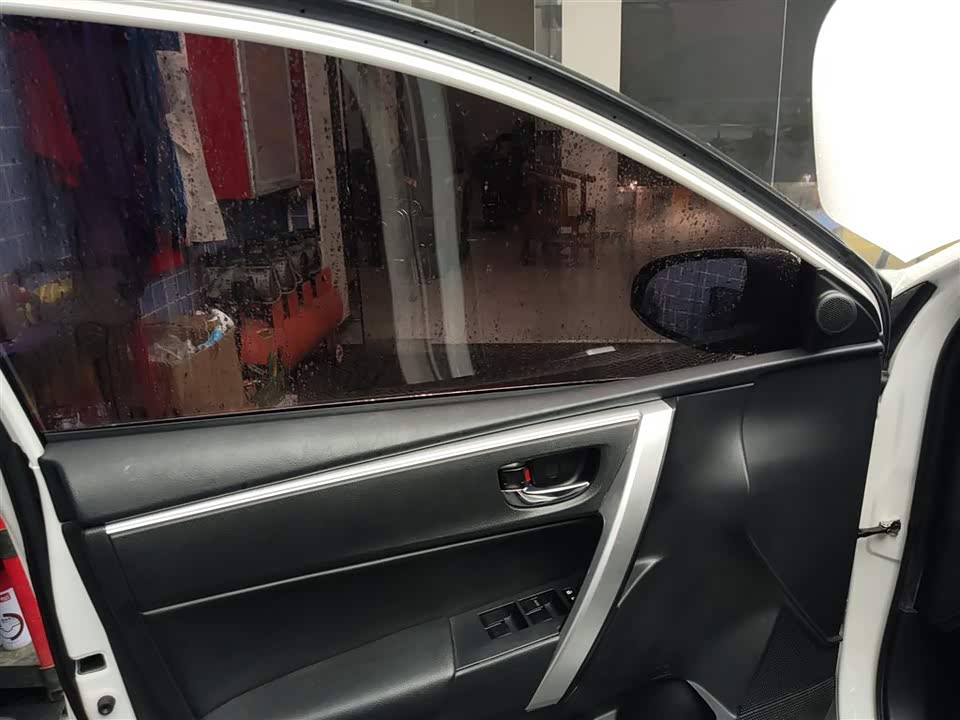 Toyota Corolla dual engine E+ Toyota Corolla dual engine E+