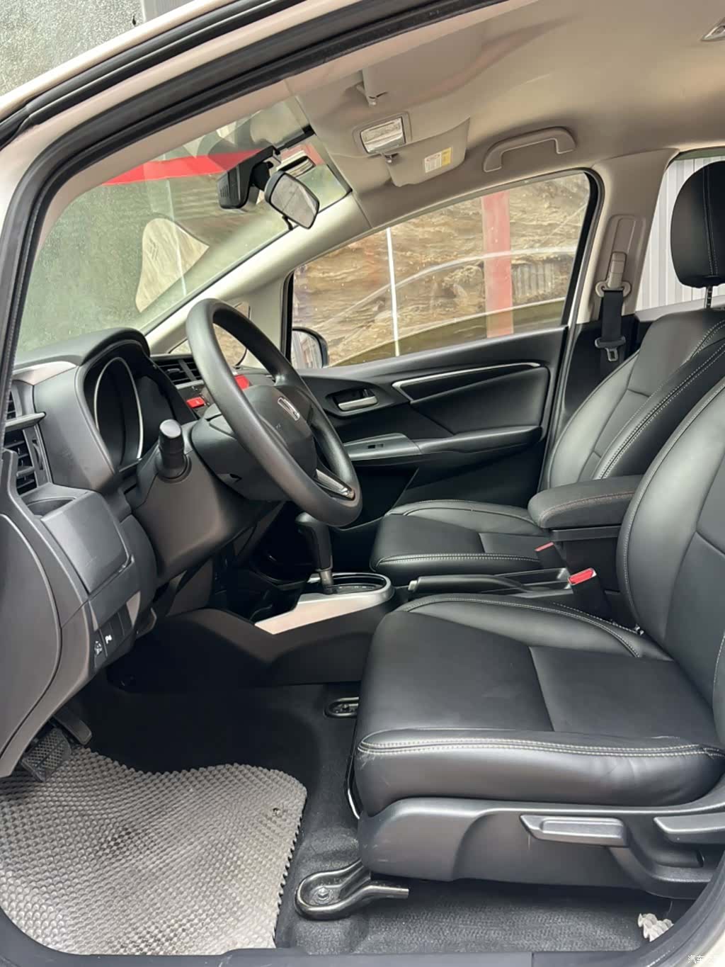 Honda Fit, 2017 9