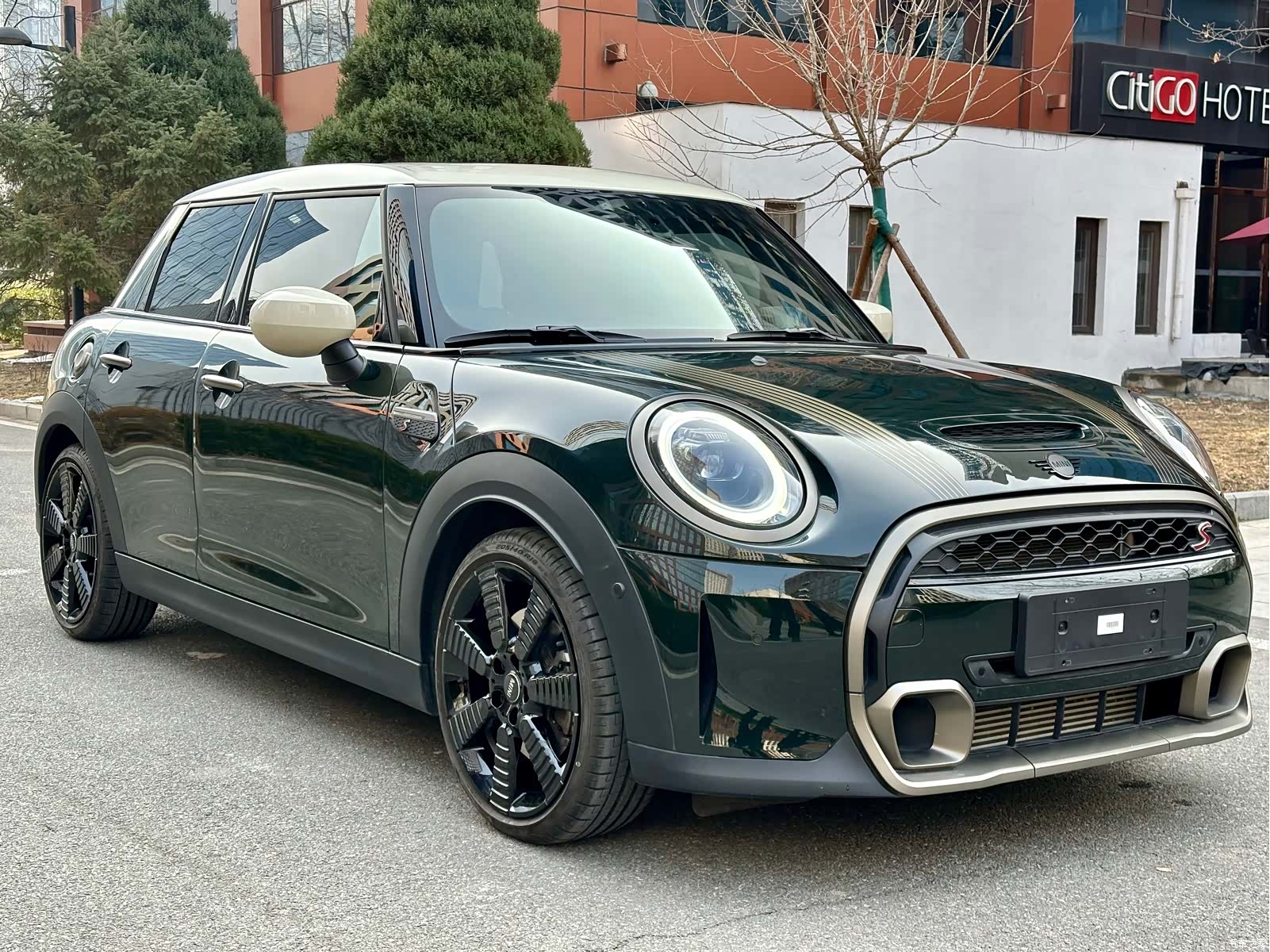 Mini Cooper, 2023 2