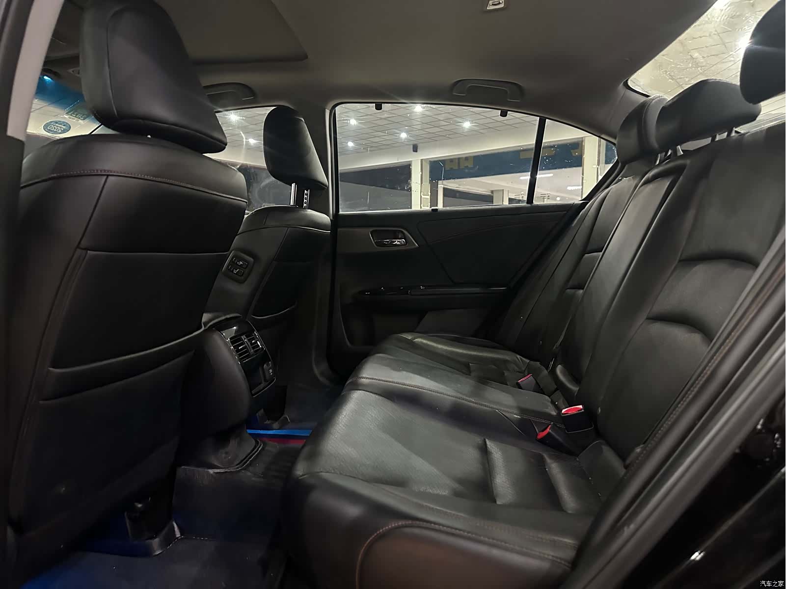 Honda Accord, 2017 11