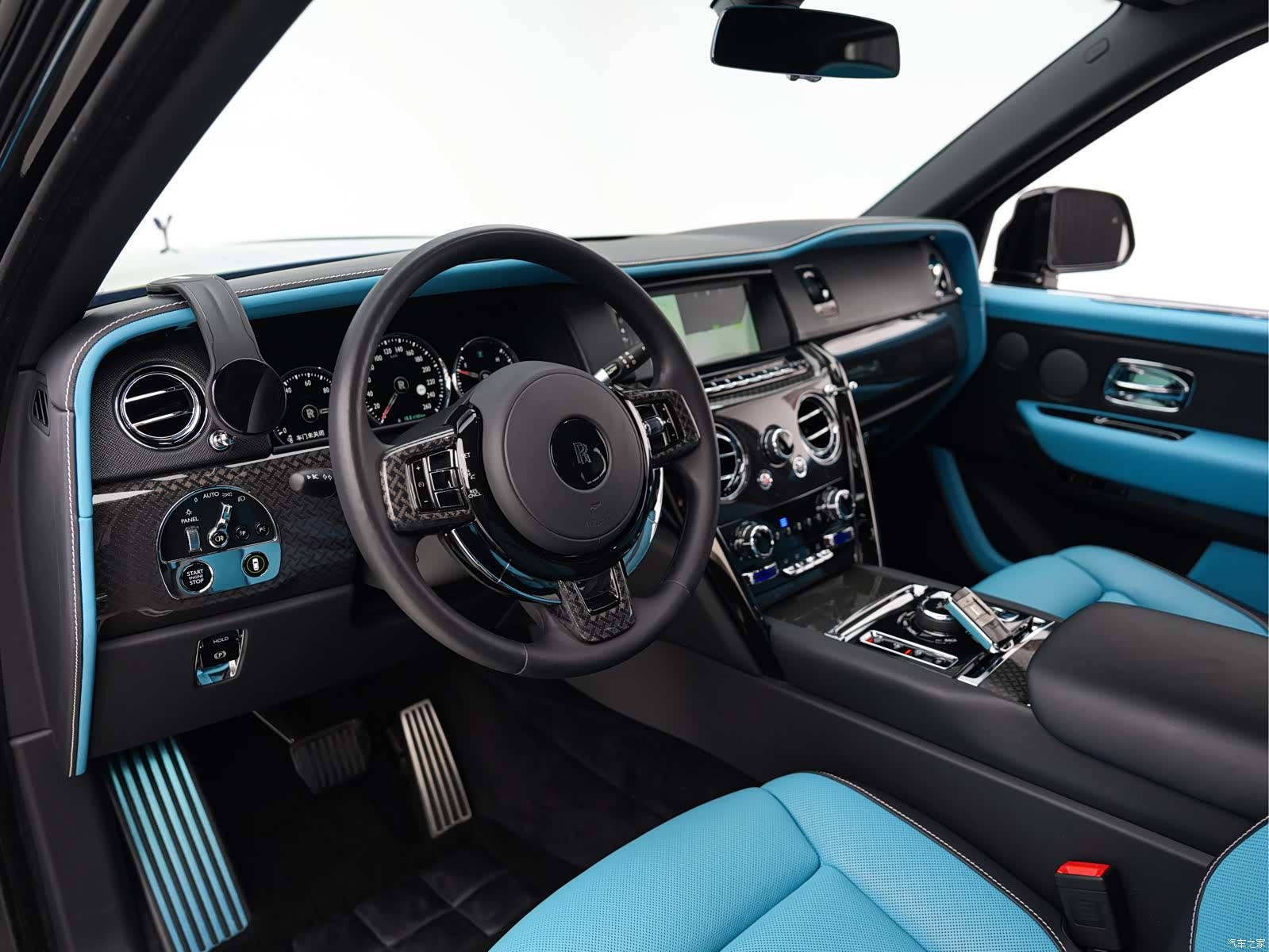 Rolls-Royce Cullinan, 2022 12