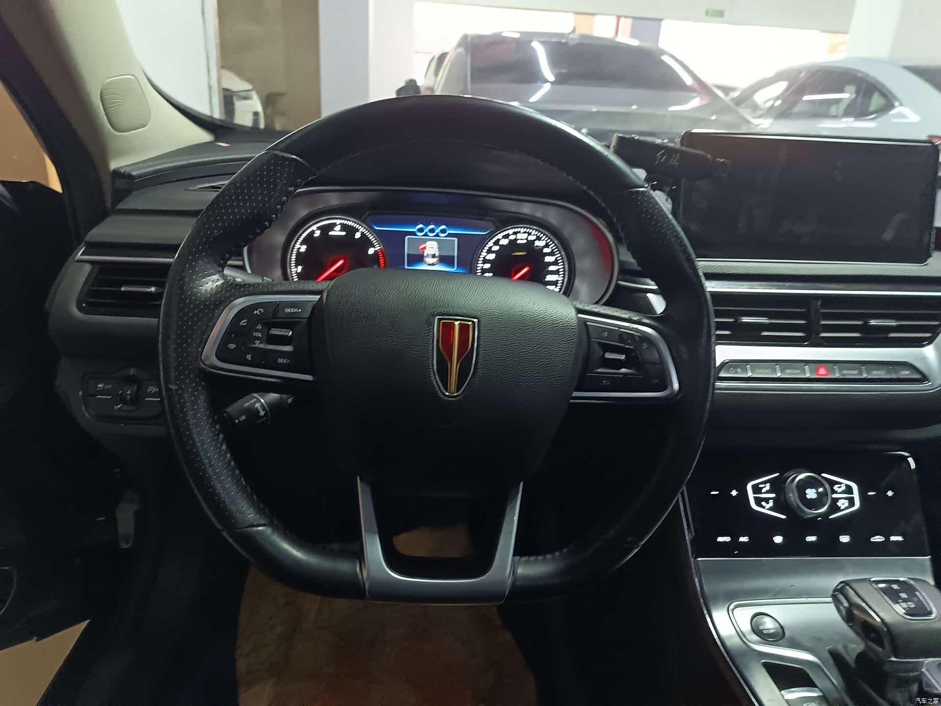Hongqi H5, 2021 11