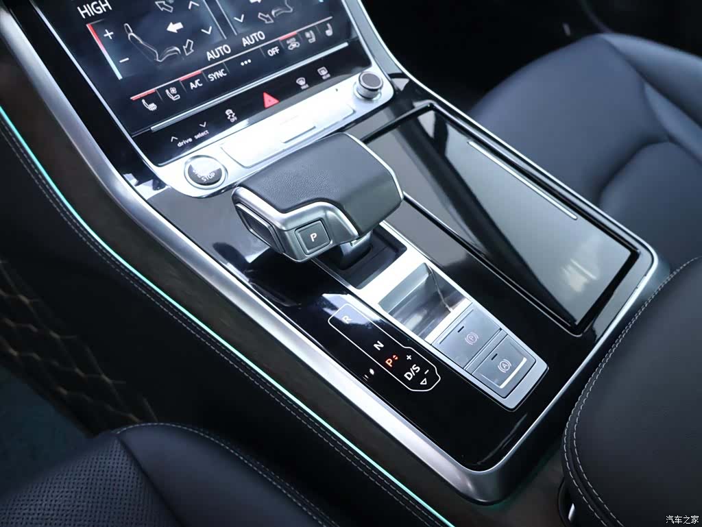 Audi Q7, 2024 12