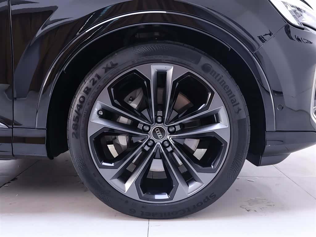 Audi Q7, 2024 6