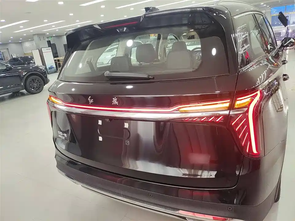 Hongqi HS7 PHEV